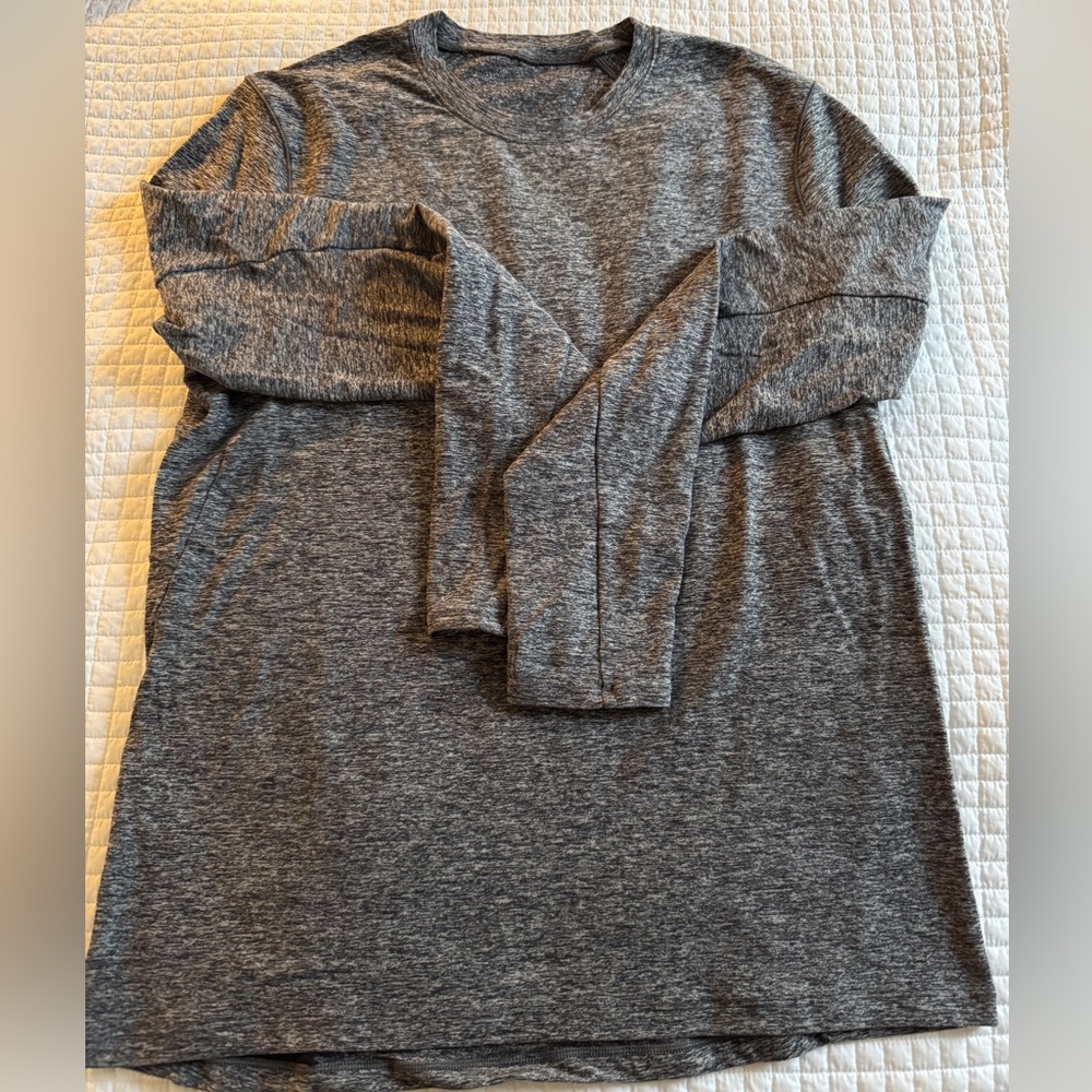 lululemon athletica Gray Long Sleeve Tee